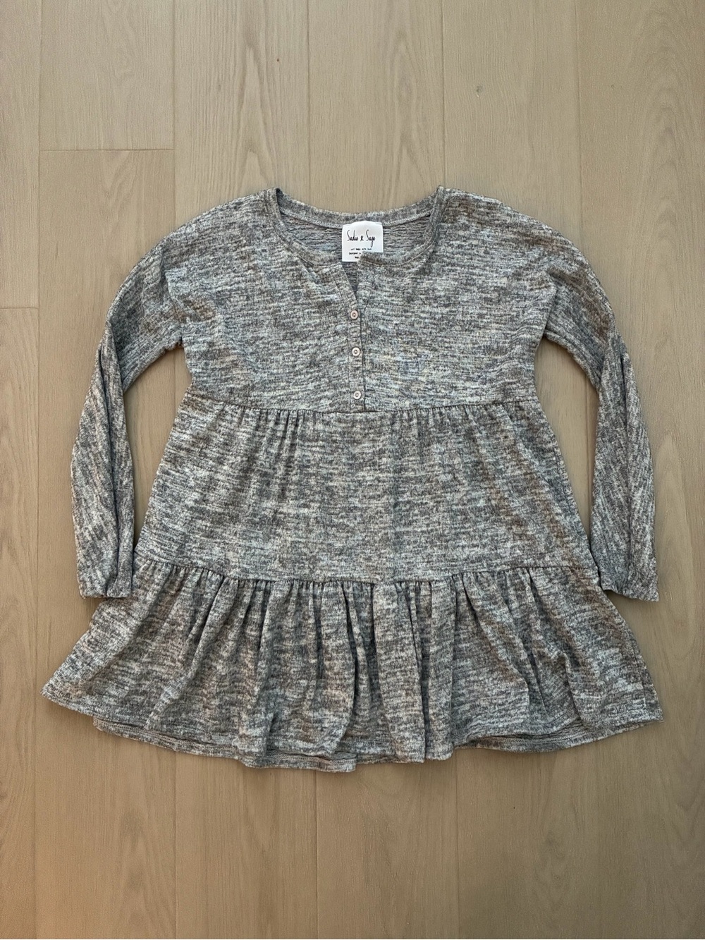 Sadie & Sage Heathered Gray Long-Sleeve Tiered Babydoll dress